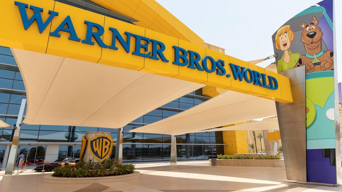 Book your best Warner Brothers World tours & packages now